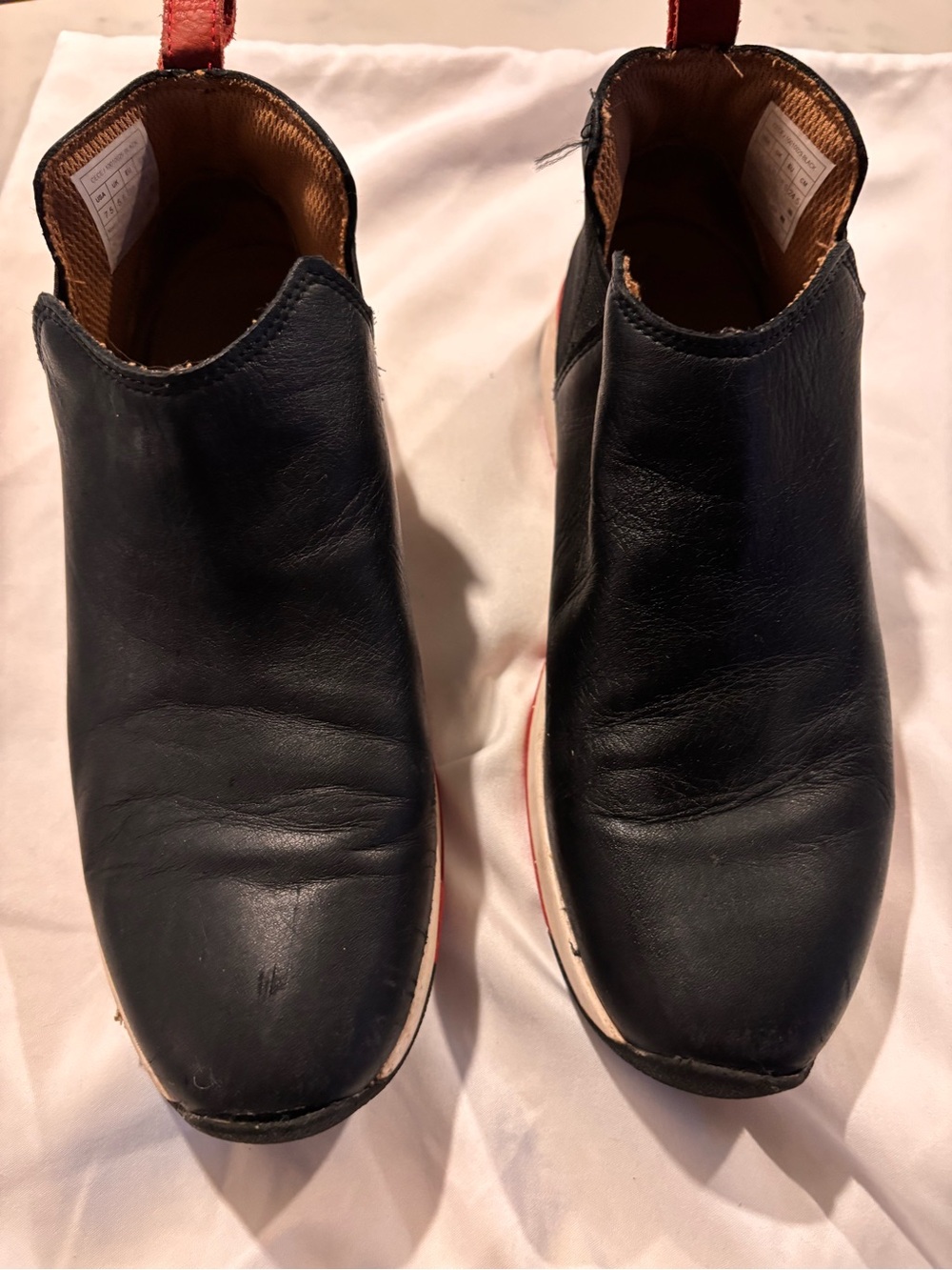 Vionic Black Leather Ankle Booties with Red Heel Pull